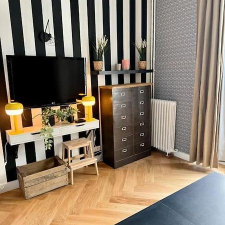 Appartement Au Coeur De ปารีส ภายนอก รูปภาพ